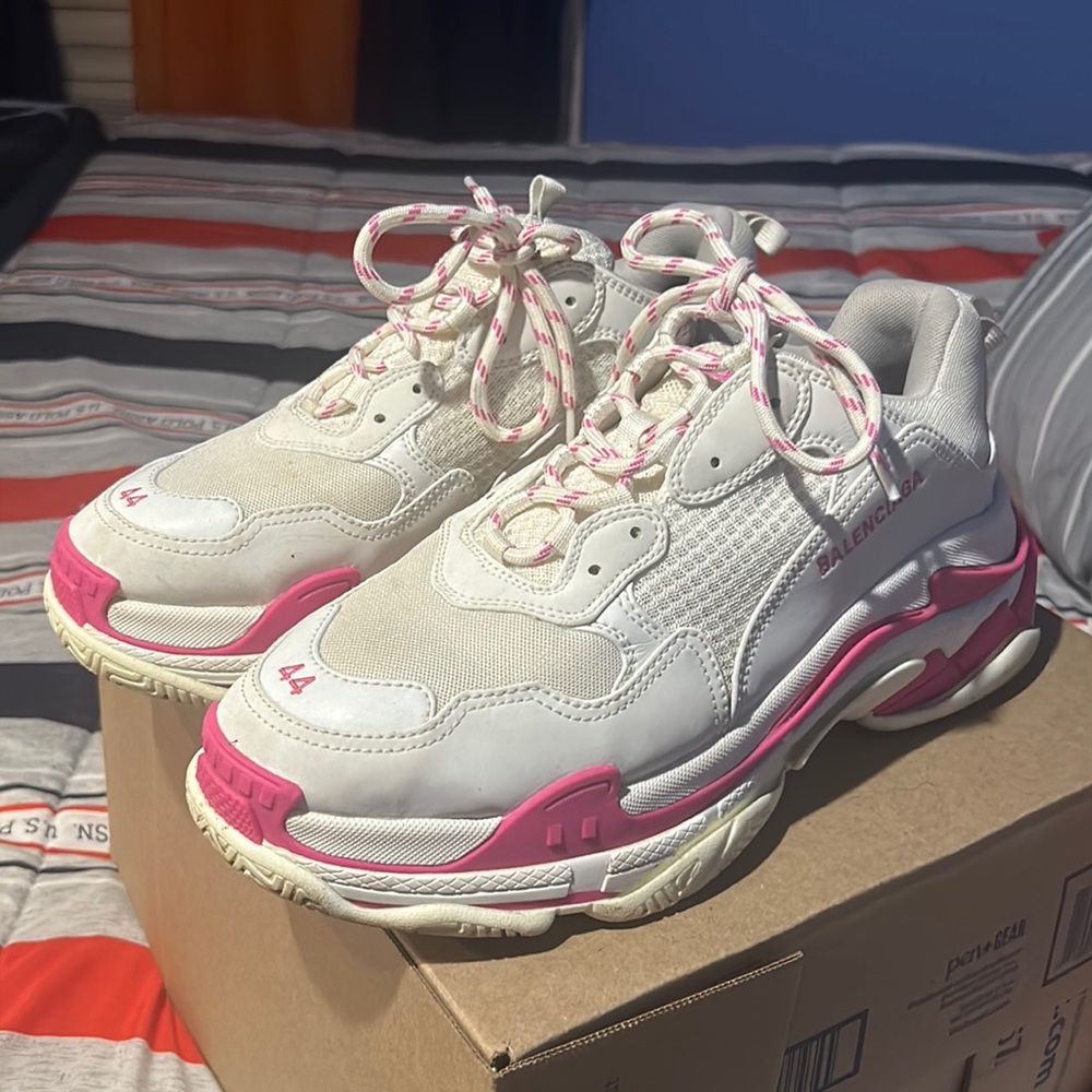 Balenciaga Triple S Men Size 44 men 11 white and pink